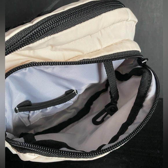 Adidas Fanny Pack - Picture 7 of 7